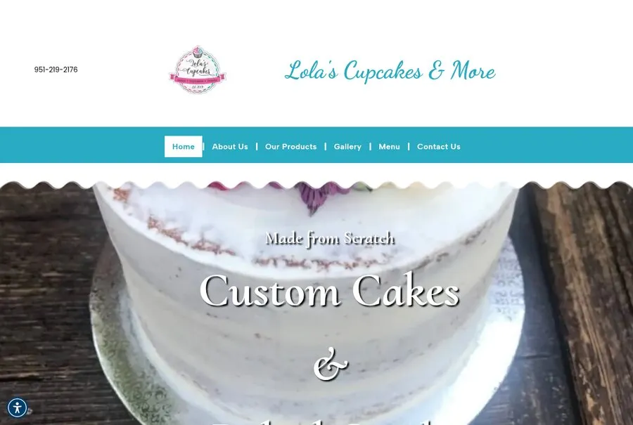 Lola's Cupcakes & More — desktop view